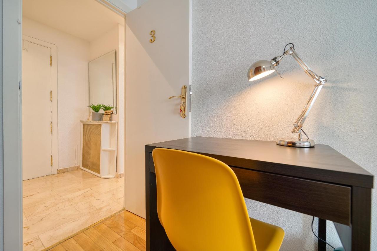 B Casacafe Madrid Pozuelo 2 Bano Fuera De La Habitacion O Compartido Pozuelo de Alarcón Kültér fotó