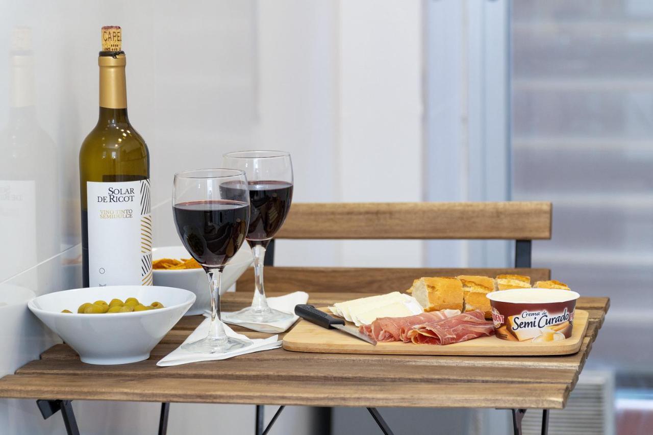 B Casacafe Madrid Pozuelo 2 Bano Fuera De La Habitacion O Compartido Pozuelo de Alarcón Kültér fotó