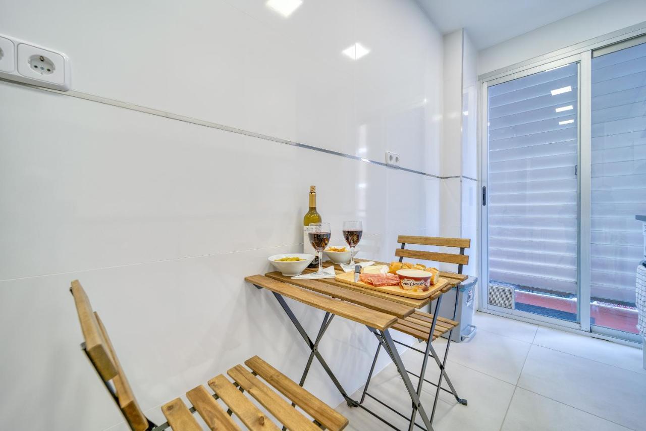 B Casacafe Madrid Pozuelo 2 Bano Fuera De La Habitacion O Compartido Pozuelo de Alarcón Kültér fotó